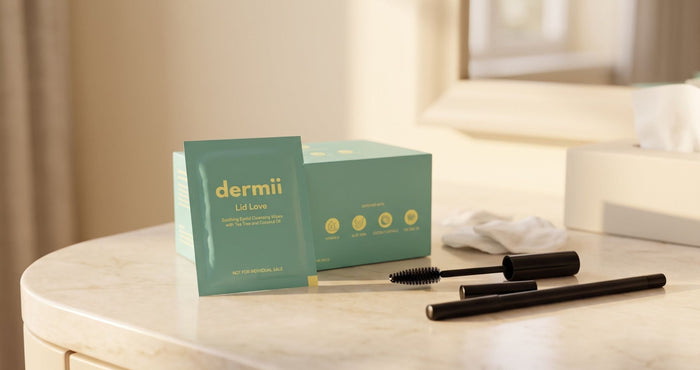 Can Makeup Cause Dry, Irritated Eyelids?